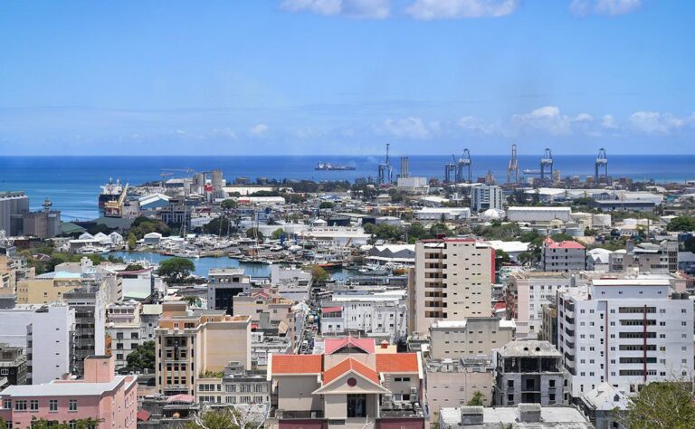 Платежная экзотика. Как Лаос и Маврикий стали хабами российского бизнеса