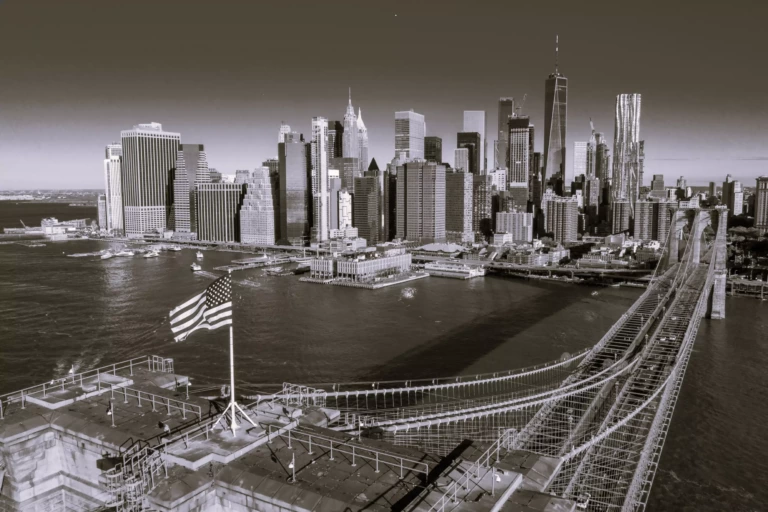 Регистрация и обслуживание Компании с ограниченной ответственностью (Limited Liability Company — LLC) в Нью-Йорке.