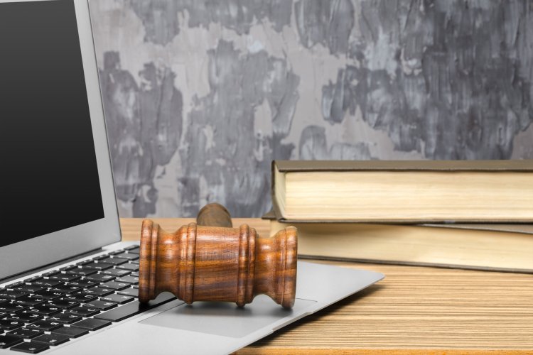 Юрист GSL LAW & CONSULTING Андрей Суворов комментирует в материале «ИИ на юридическом. Интеллектуальная собственность» в журнале «Деловое обозрение» Юрист GSL LAW & CONSULTING Андрей Суворов комментирует в материале «ИИ на юридическом. Интеллектуальная собственность» в журнале «Деловое обозрение»
