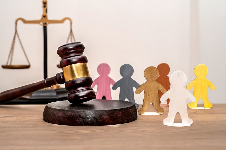 Старший юрист GSL LAW & CONSULTING Андрей Суворов Комментирует для Коммерсантъ вопросы проведения арбитража в Москве